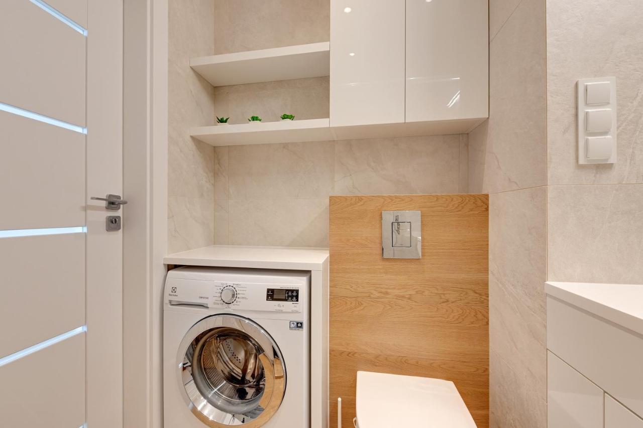 Holiday Apartment Near The Sea - Free Private Parking Gdańsk Exterior foto